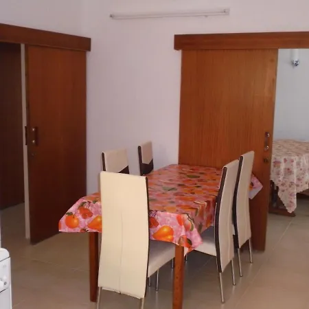 Apartmán Niki Court *